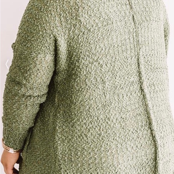 NWT IMPRESSIONS JETSETTER POPCORN KNIT CARDIGAN IN OLIVE~ 1X/2X - Picture 2 of 2
